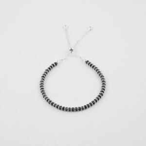 Ladies black beads adjustable bracelet in 925 silver